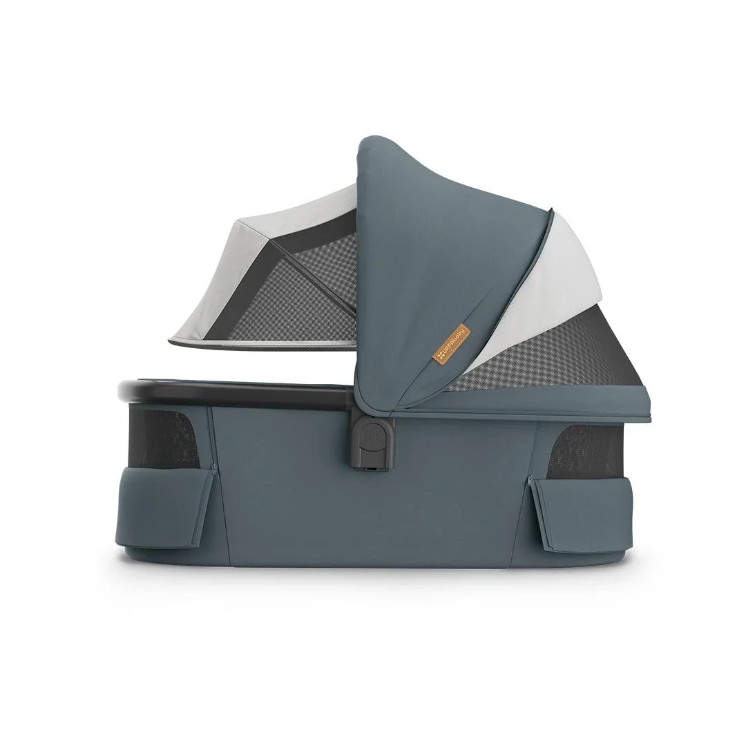 UPPAbaby Bassinet V3 on the side