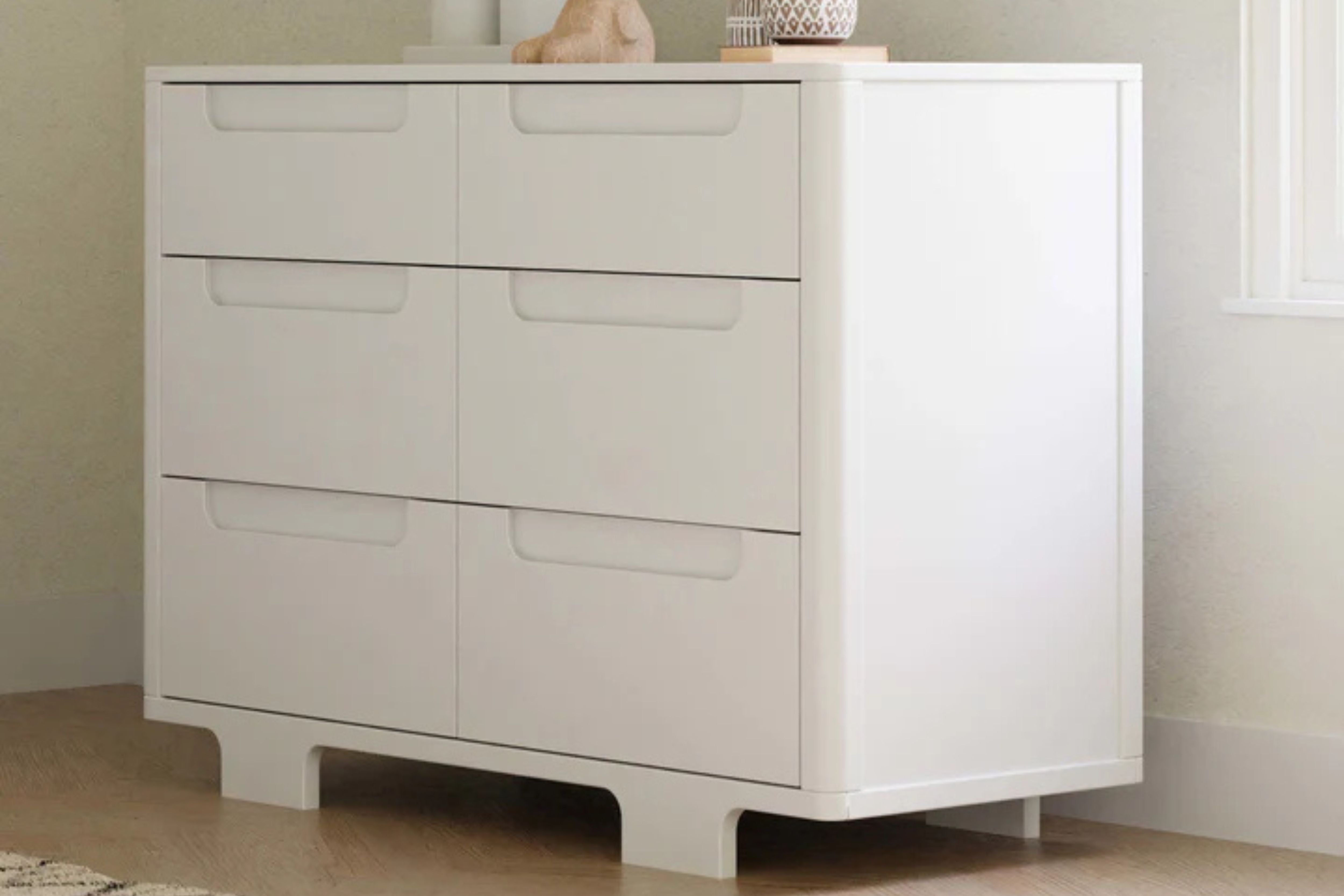 Babyletto Yuzu 6-Drawer Dresser White#color_white